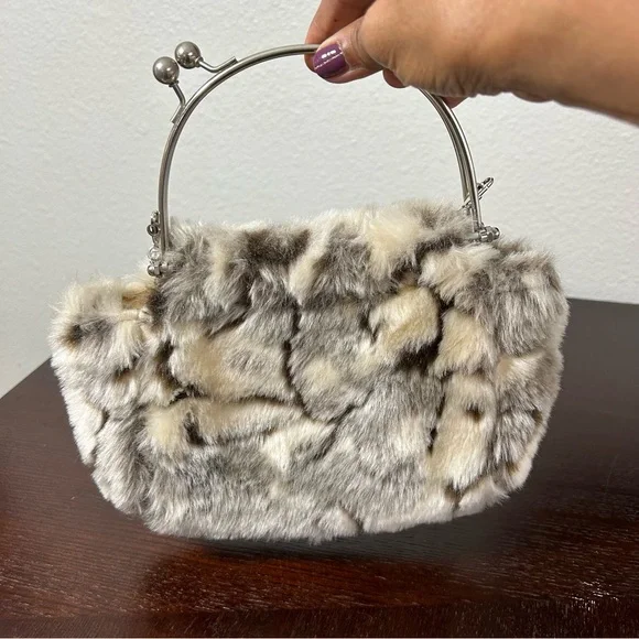 Adorable Faux Fur Mini Handbag Purse Asymmetrical Handle Silver Hardware Clean - Picture 4 of 15